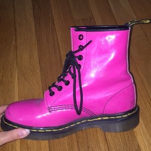 Size 5 (they run a size big) Doc Martens